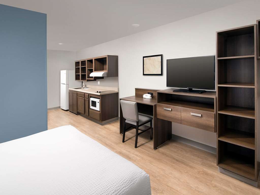 Woodspring Suites Carol Stream - Chicago Номер фото
